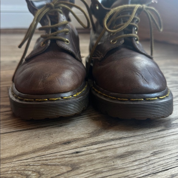 Dr. Martens® 939 Ben Six-Eye Core boot brown distressed worn in leather US 9 GUC - Picture 7 of 8